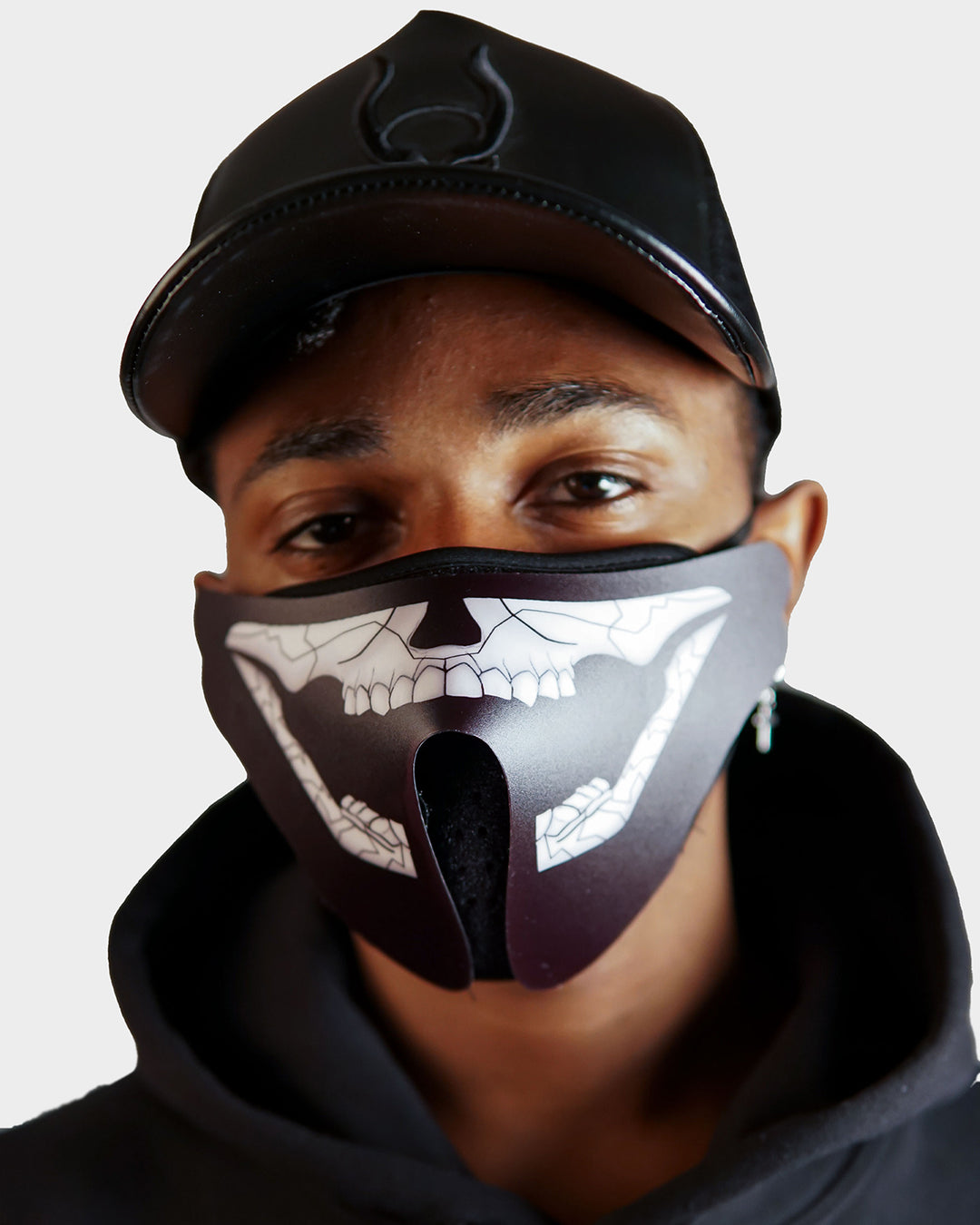 SKULL TOOTH RECHARGEABLE MASK