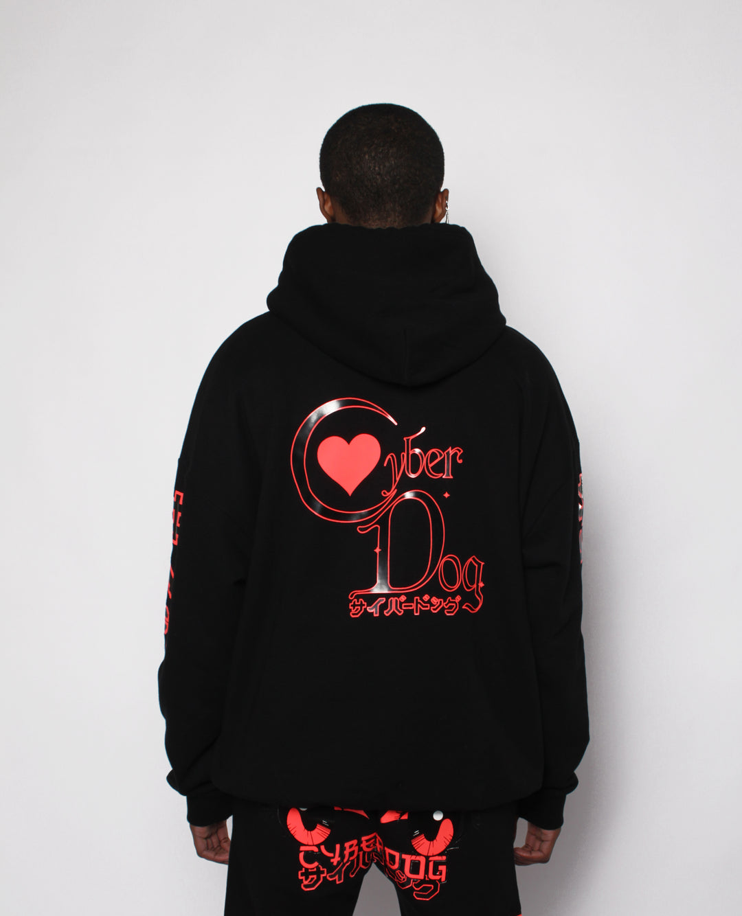 OVERSIZED ANIMATIC HOODIE