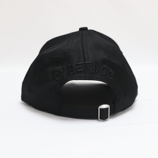 SEX, DRUGS & SUSTAINABILITY RECYCLED CAP BLACK