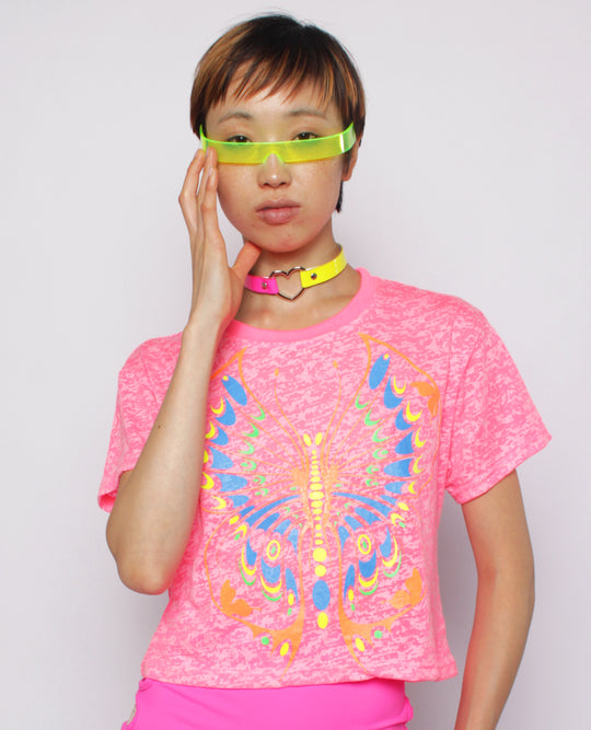 EASY CROP TEE NEON BUTTERFLY
