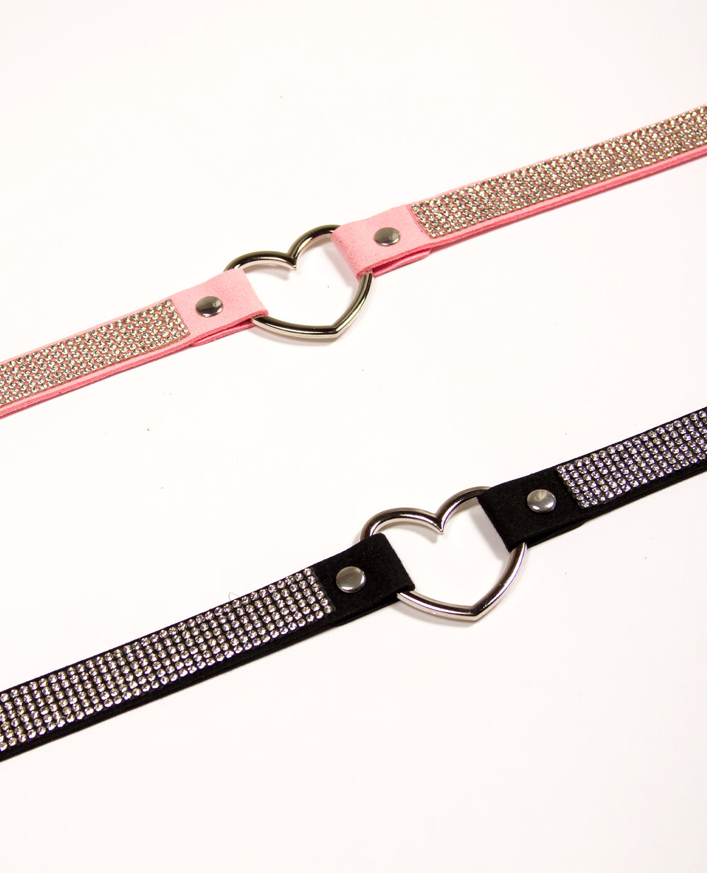 DIAMANTE HEART COLLAR.