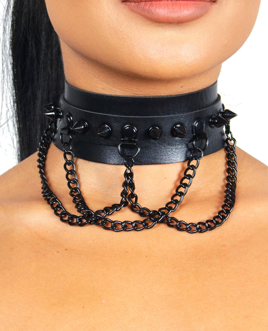 DOG SPIKE CHAIN COLLAR.