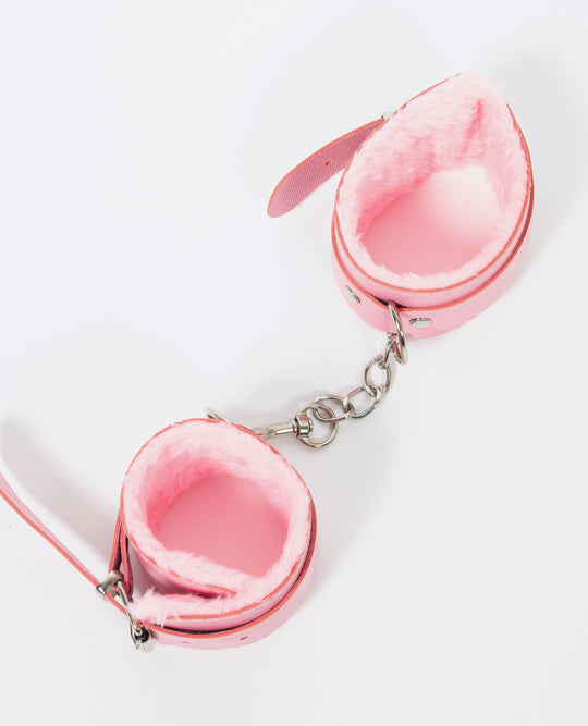 FURRY WRIST CUFF - FUTURE LOVERS