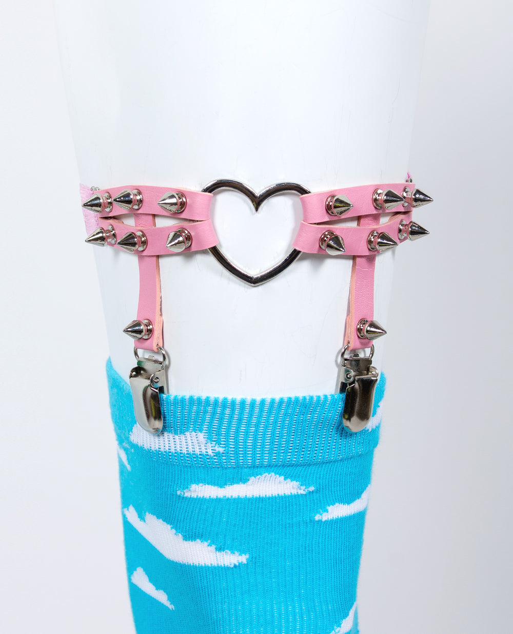 HEART SPIKE SUSPENDER.