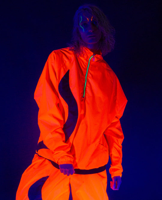 LOGO WINDBREAKER