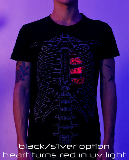 MENS RIB CAGE T-SHIRT.