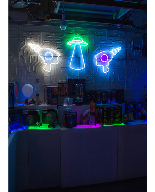 RAYGUN NEON LIGHT.