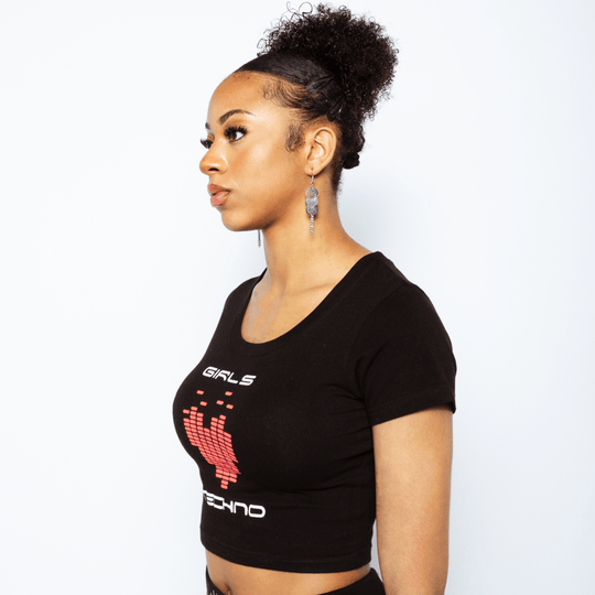 GIRLS LOVE TECHNO CROP TEE
