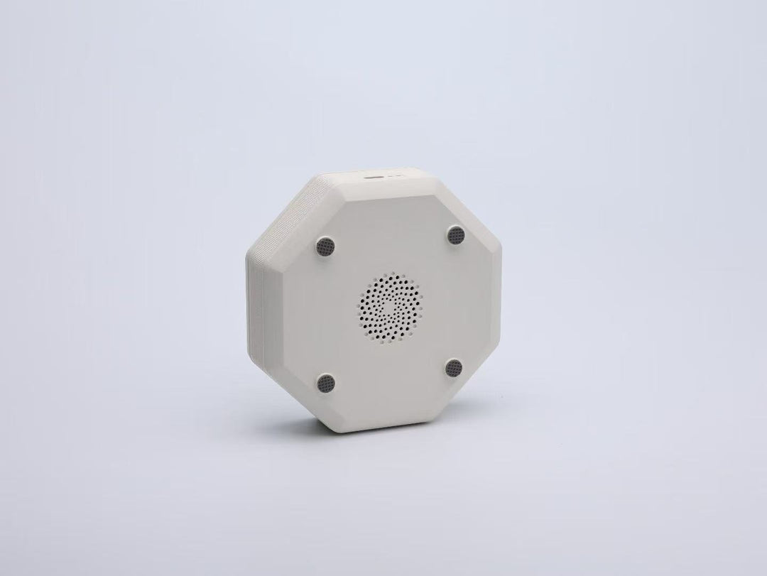 TWIST PORTABLE LAMP & SPEAKER