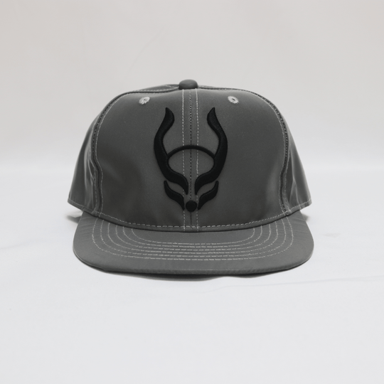 LOGO REFLECTIVE CAP