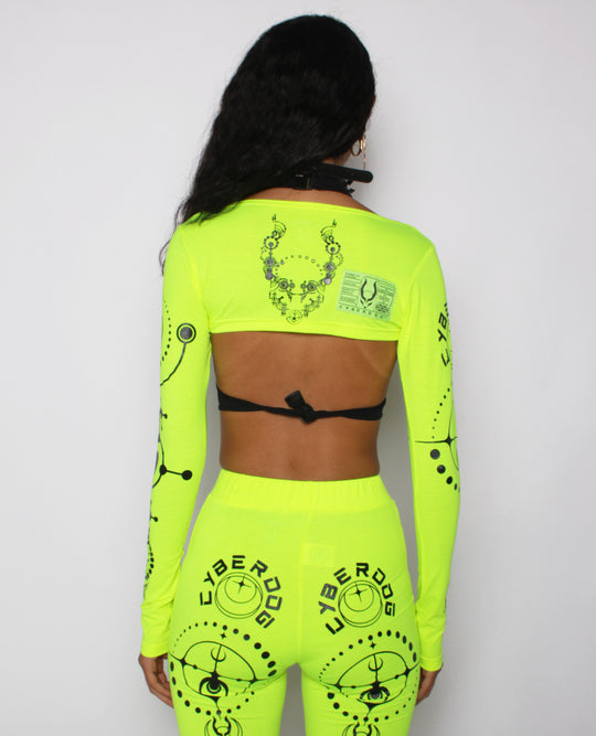 CROP L/S TOP ARRIVAL