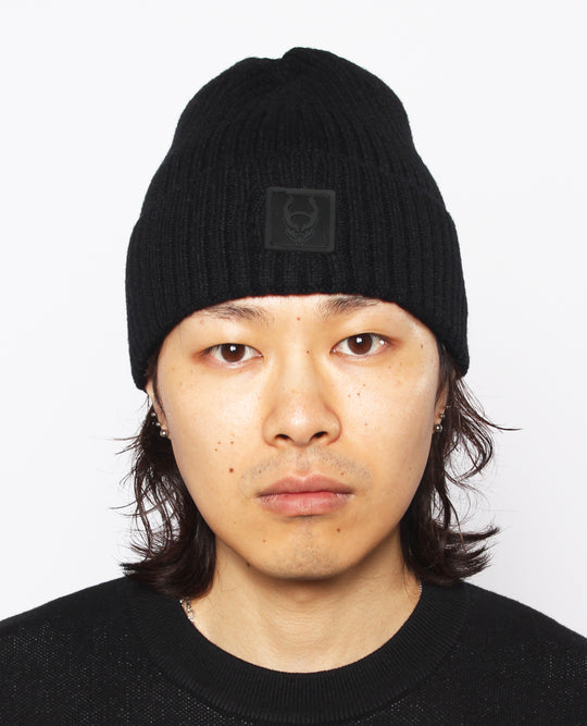 RIBBED BEANIE