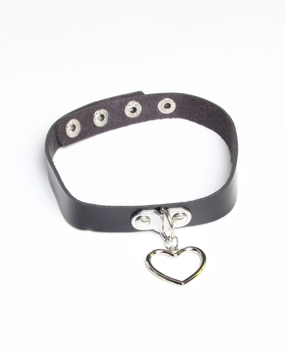 HEART CHARM COLLAR