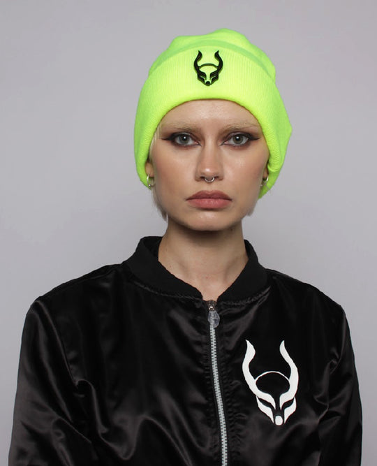 FOLDED BEANIE METAL LOGO