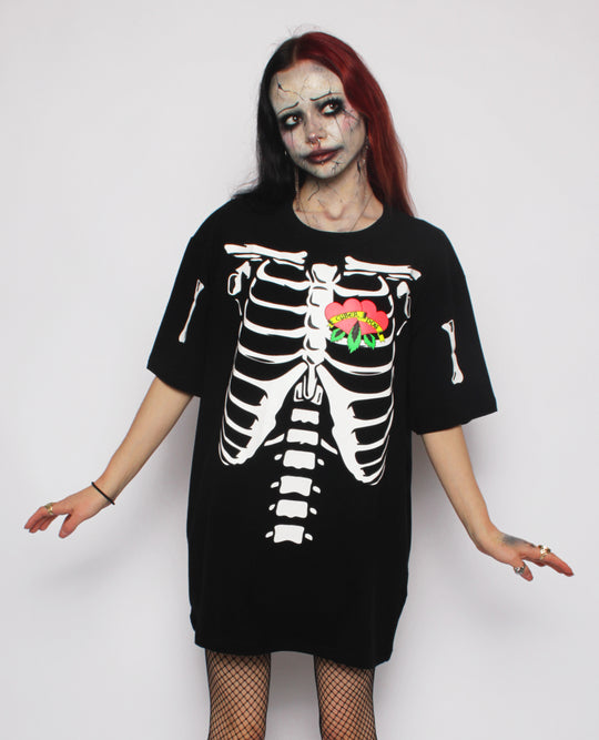 OVERSIZED HEARTS & BONES T-SHIRT