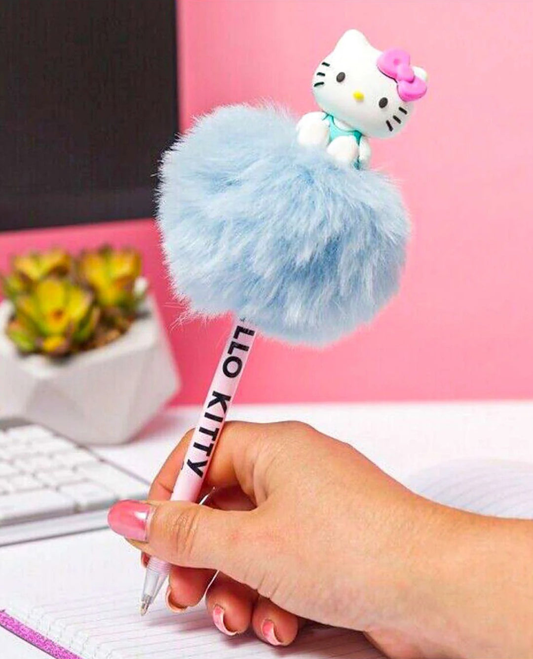 HELLO KITTY PEN POM POM