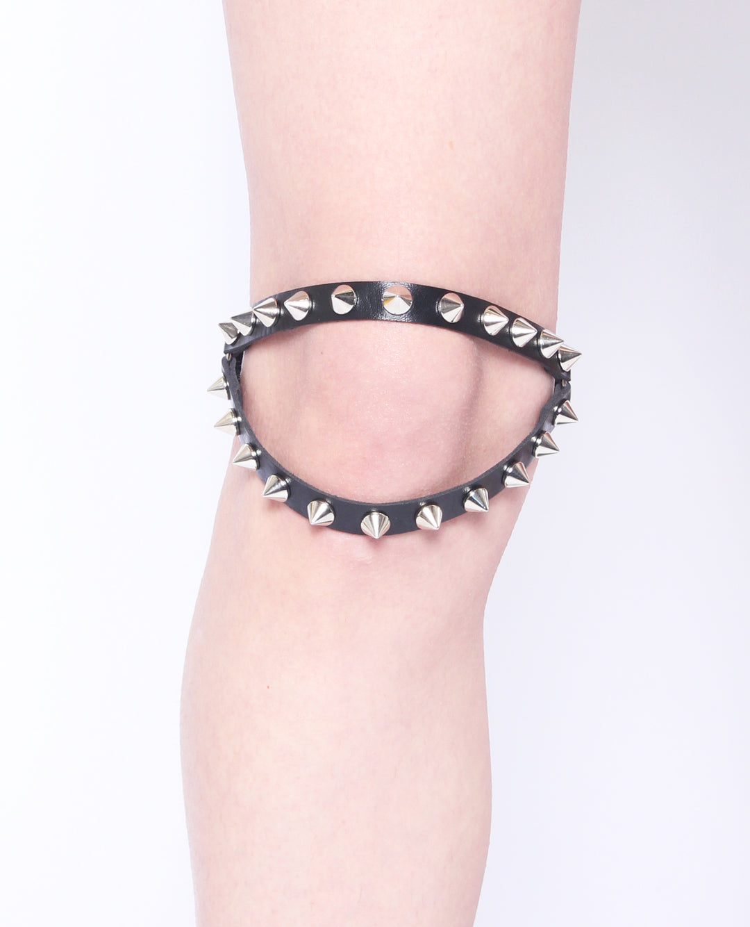 SPIKE KNEE SUSPENDER
