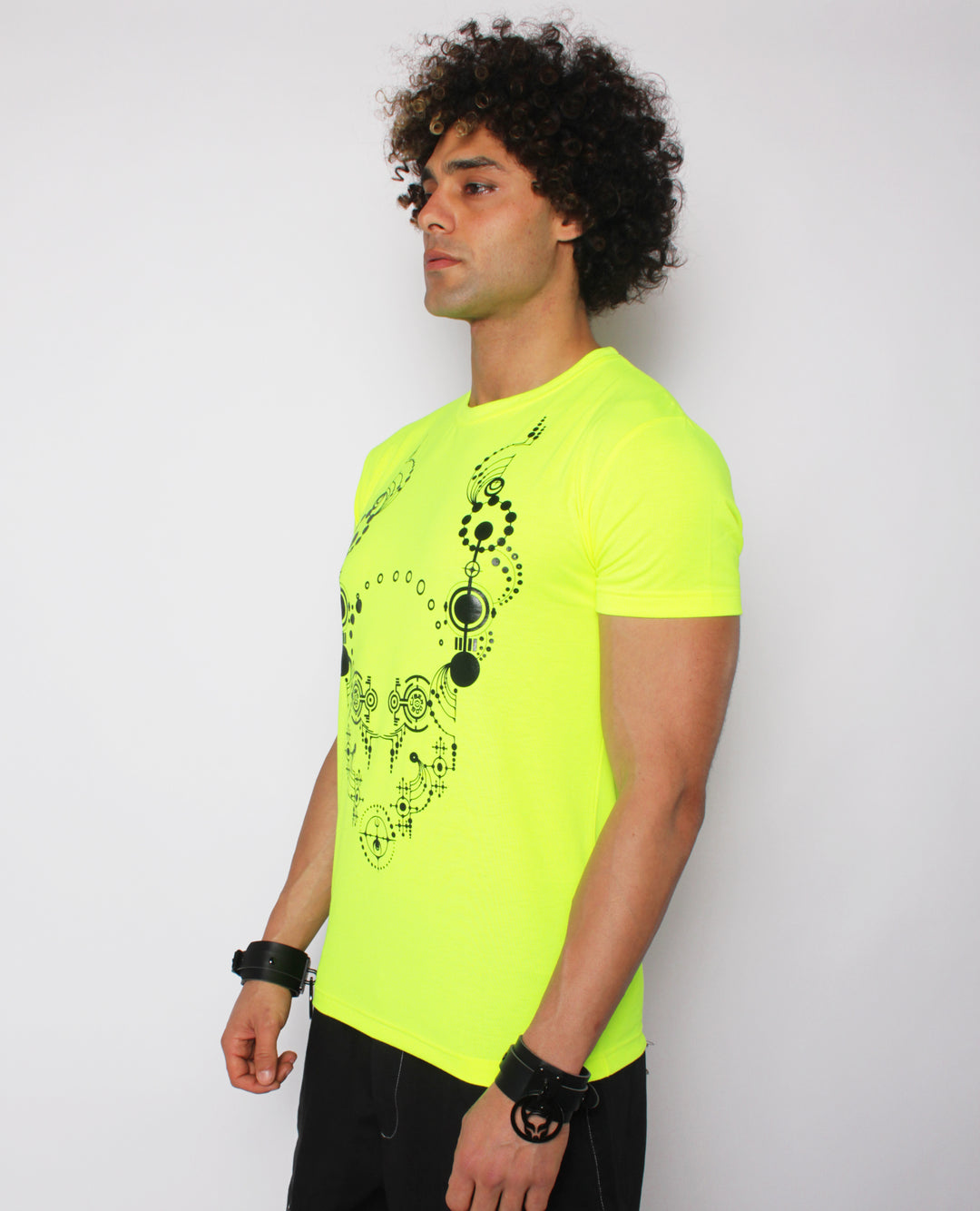 MENS ARRIVAL T-SHIRT