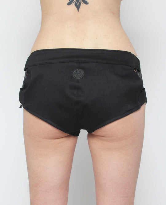 PARASITE SHORT