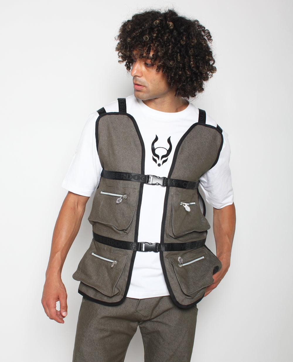 MULTI POCKET GILET / WAISTCOAT KHAKI