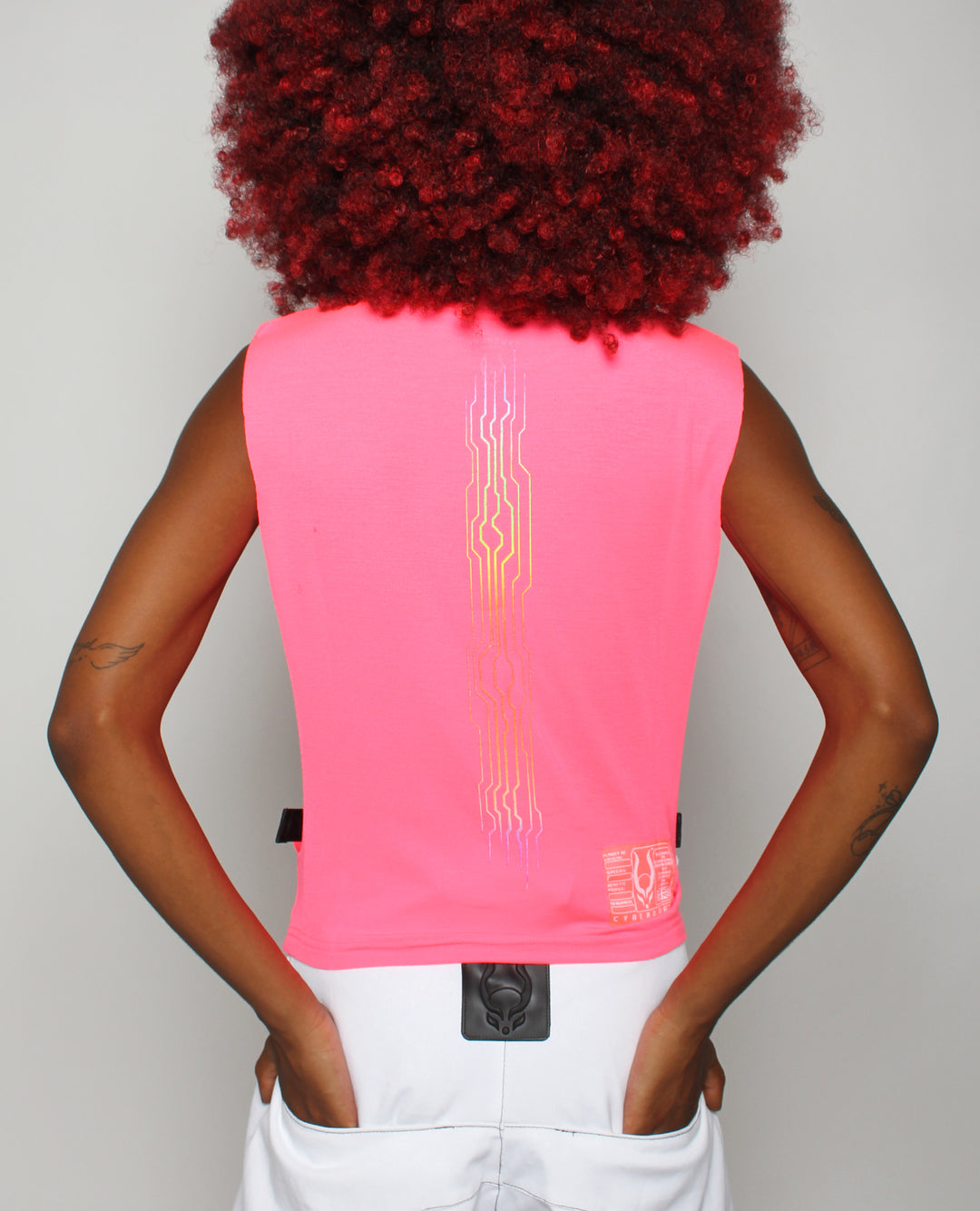 CUT OUT VEST RAINBOW MICROCHIP
