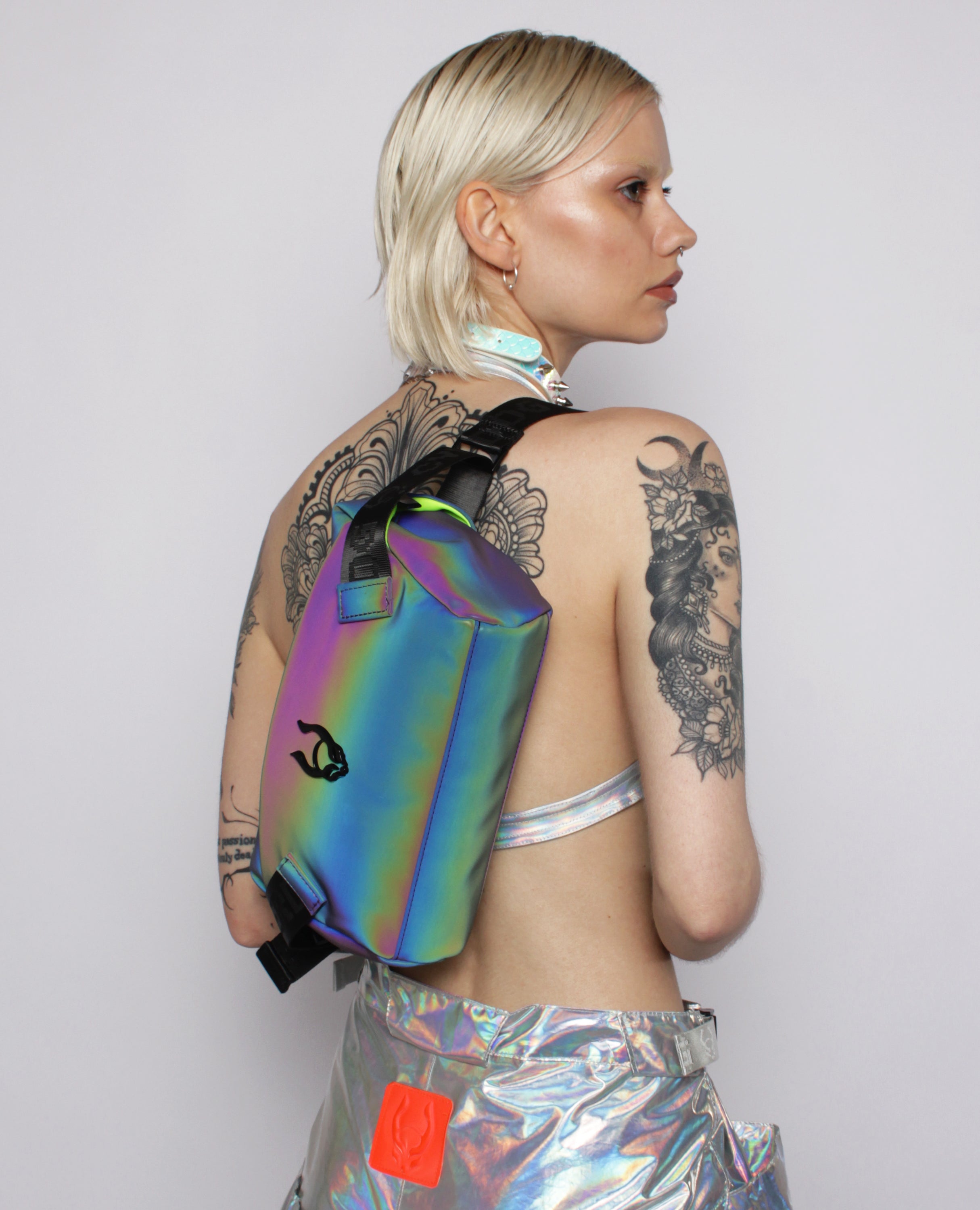 LOGO SLING BAG – Cyberdog