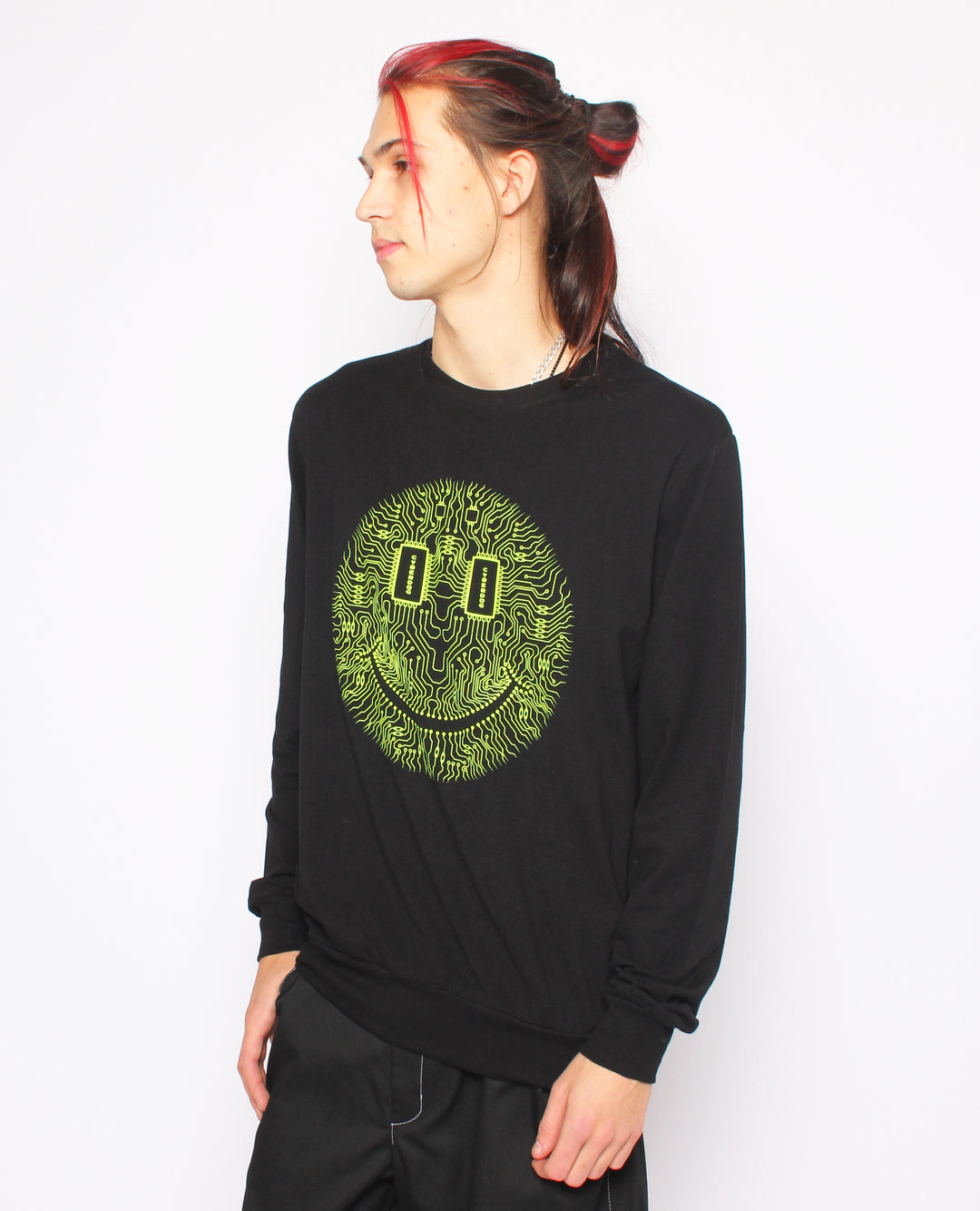 LOOSE FIT L/S MICROCHIP SMILEY