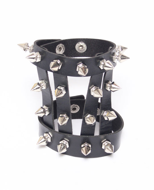 SPIKED GLOVE