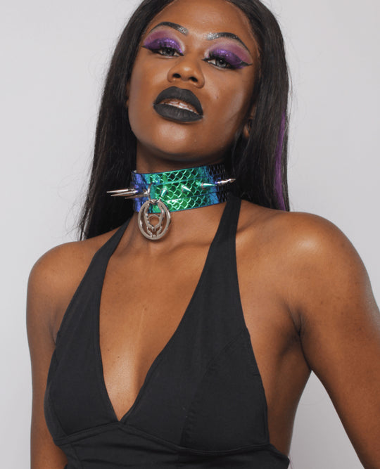 SPIKED LOGO COLLAR