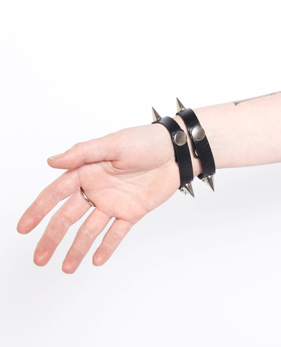 SPIKED RING BRACELET