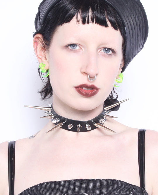 SPIKES & SCREWS COLLAR