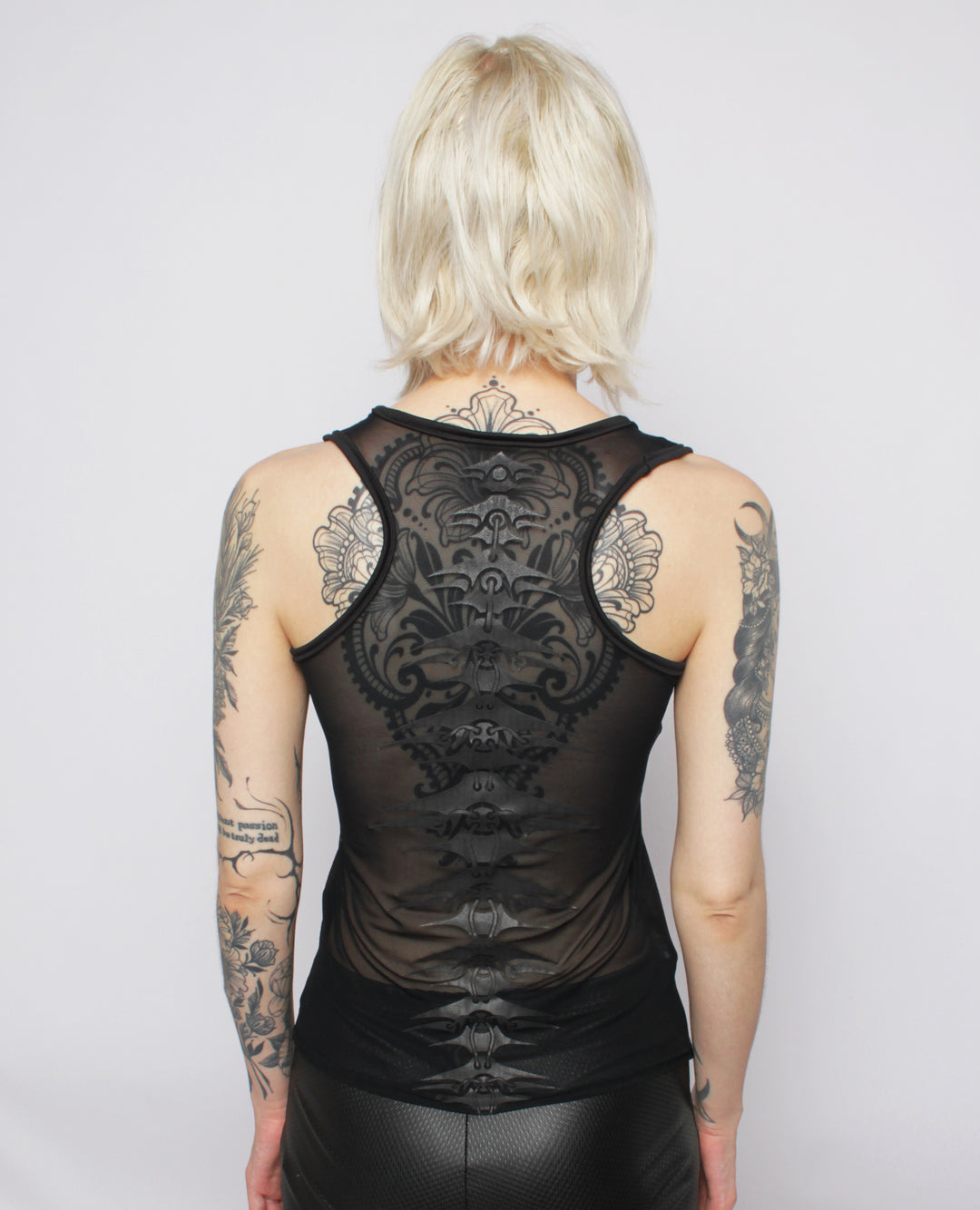 GIRLS SPINED MESH VEST