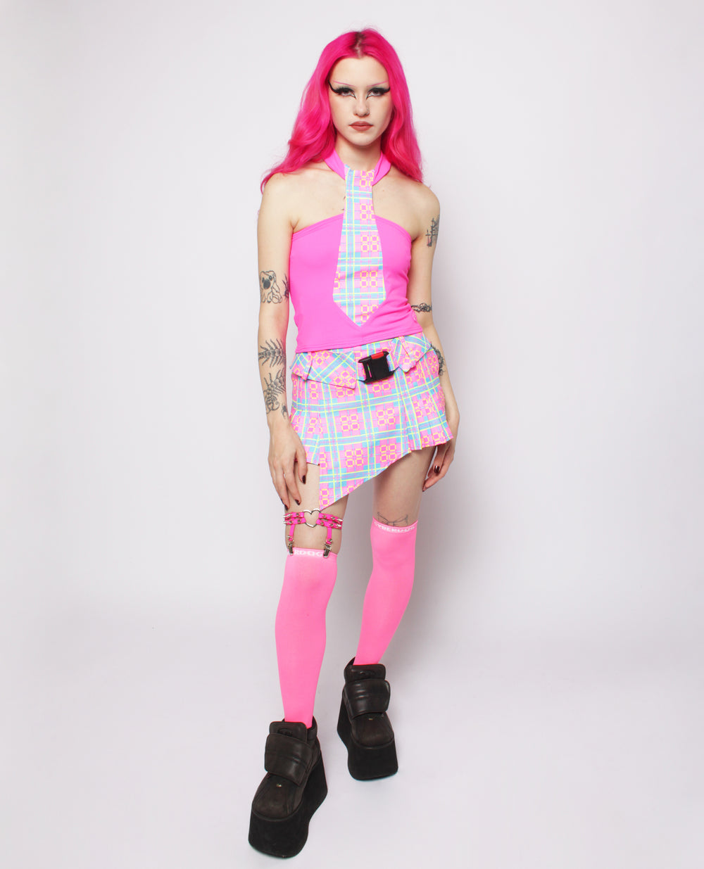 TIE VEST