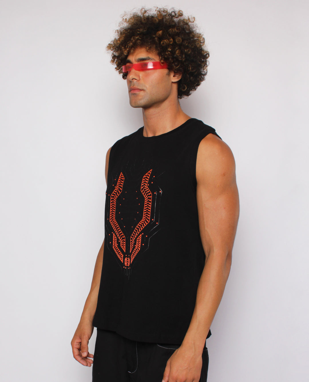 RETRO VEST MECHANICAL LOGO