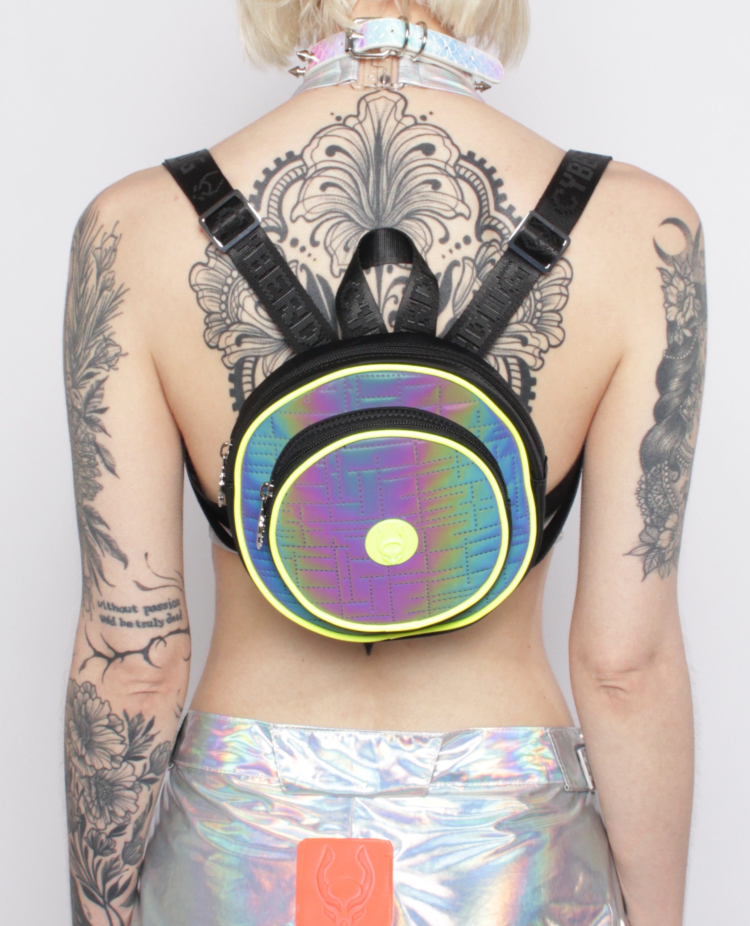 CYBERDOG サイバードッグ エイリアン リフレクター ボディーバッグ Bags & Backpacks – Cyberdog