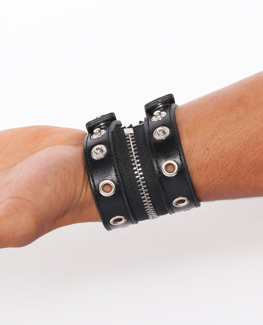 ZIP CUFF