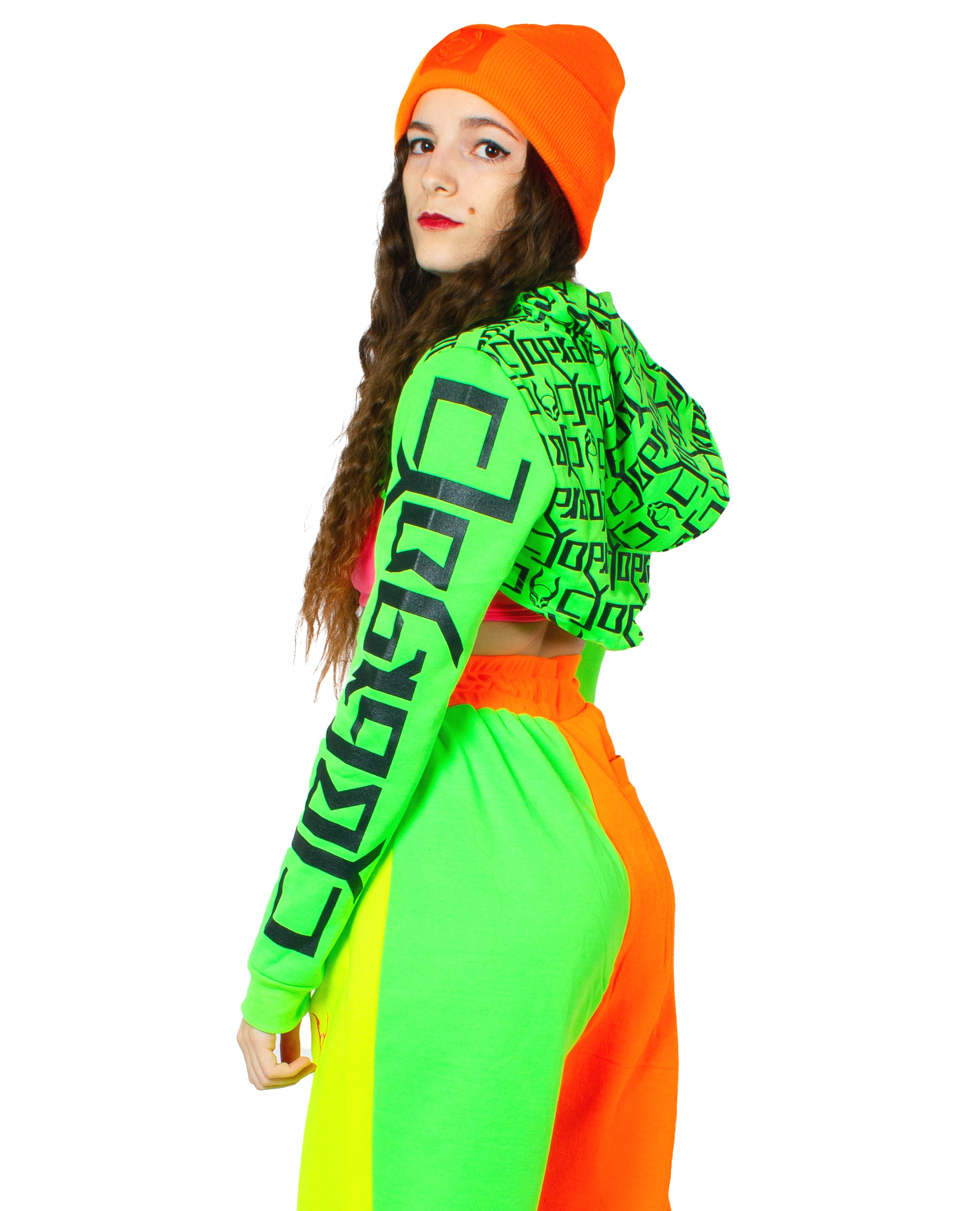 SUPER CROP HOODIE AMBIGRAM.