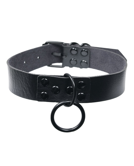 BLACK RING COLLAR.