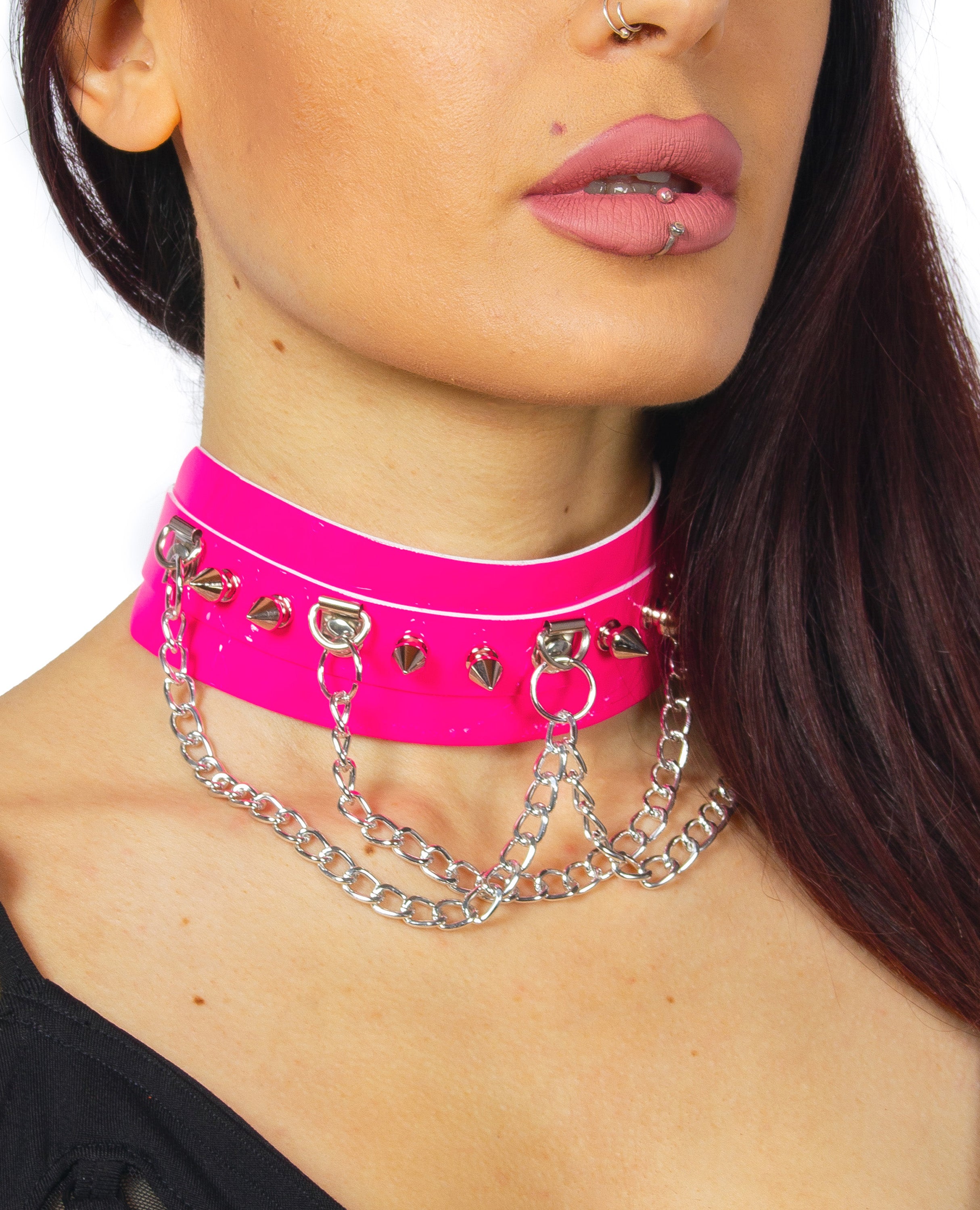 DOG SPIKE CHAIN COLLAR.