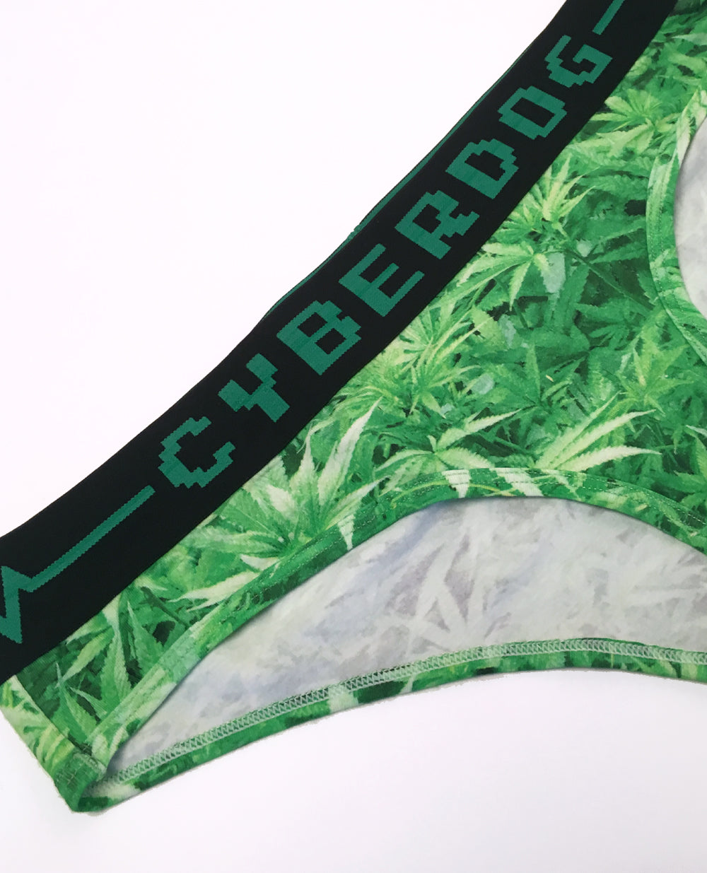 WOMENS BRIEFS 4 20.