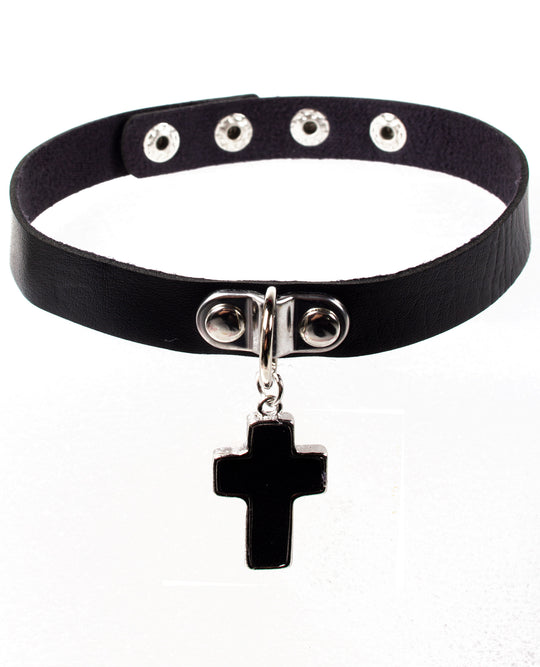 GOTH CROSS COLLAR.