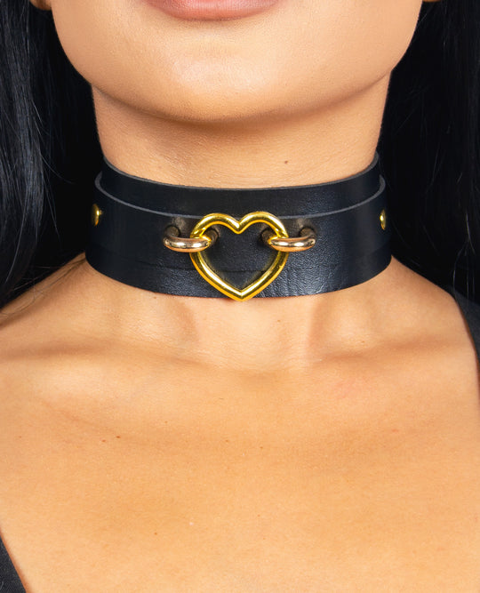 HEART RING COLLAR.