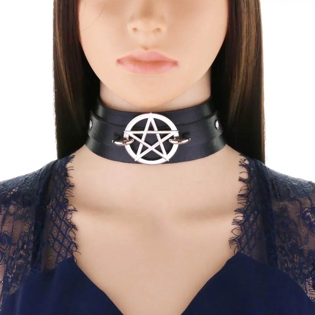 PENTAGRAM COLLAR