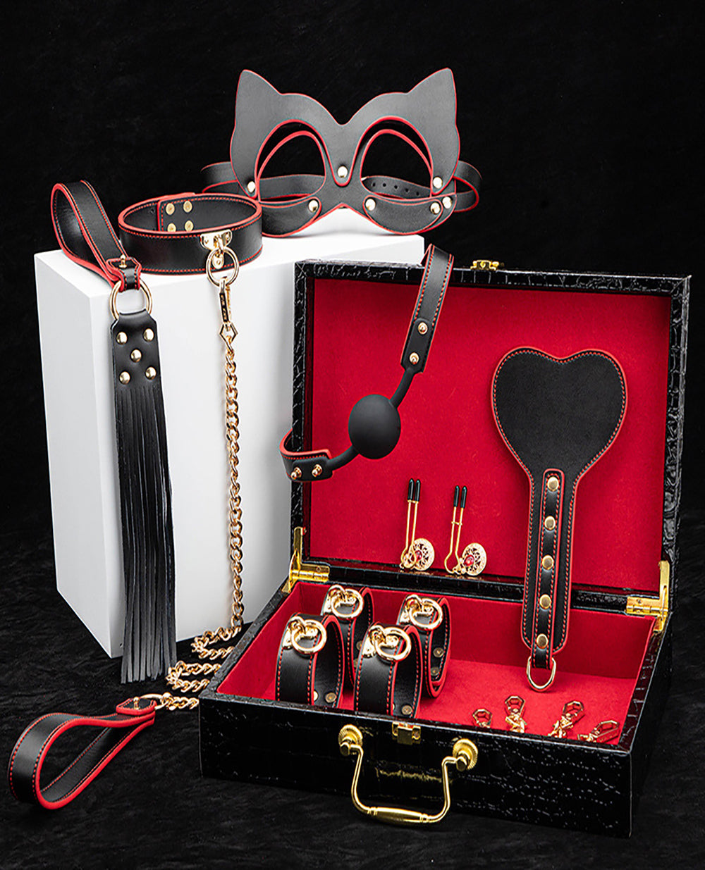 BDSM TRAVEL SET.