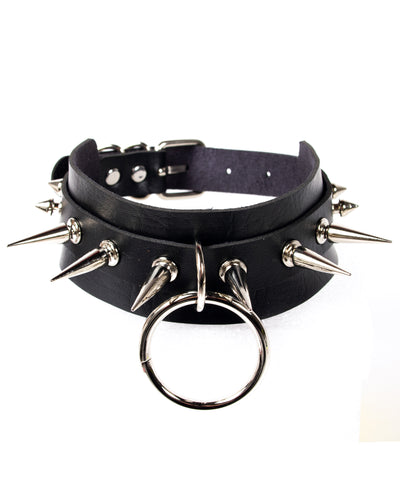 SPIKED RING COLLAR.