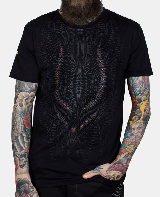 MENS TRIBAL GIGA T-SHIRT