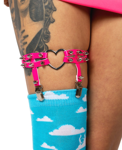 HEART SPIKE SUSPENDER.