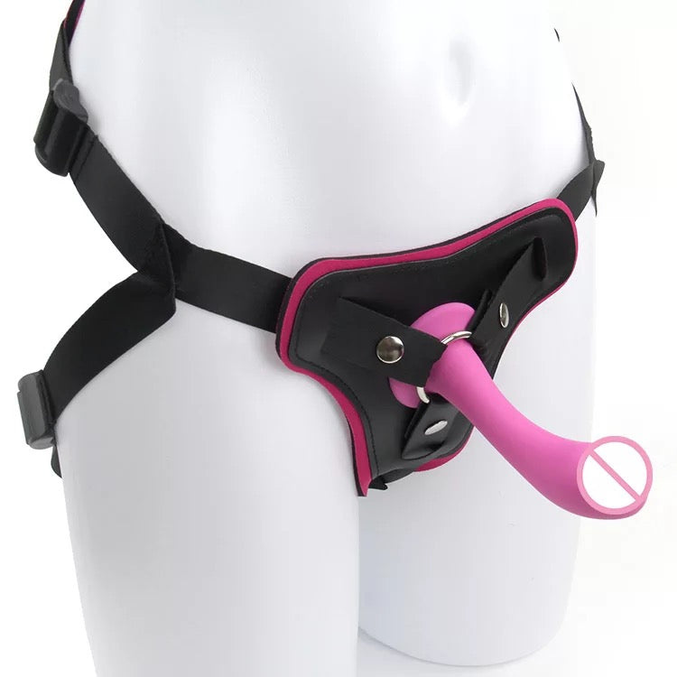 ADJUSTABLE STRAP ON HARNESS